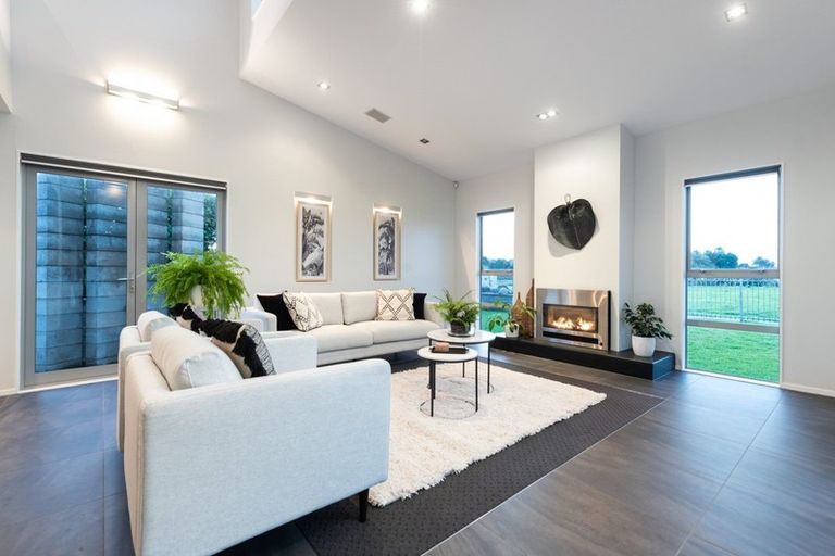 Photo of property in 115 Oriental Parade, Papamoa Beach, Papamoa, 3118