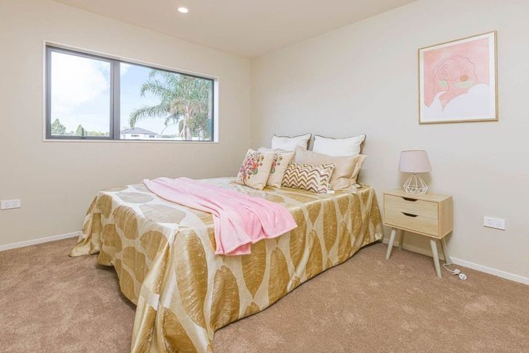 Photo of property in 3/43 Clevedon Road, Papakura, 2110