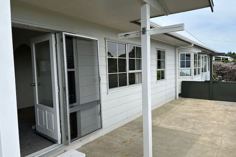 Photo of property in 37 Stratford Drive, Cable Bay, 0420