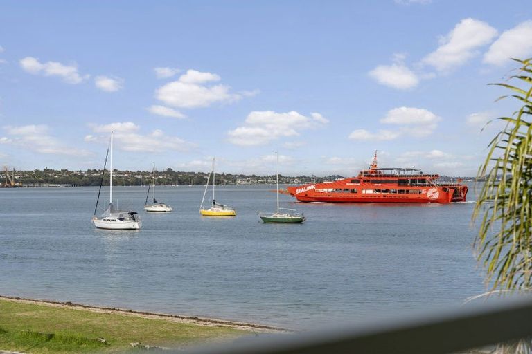 Photo of property in 14 The Parade, Bucklands Beach, Auckland, 2012