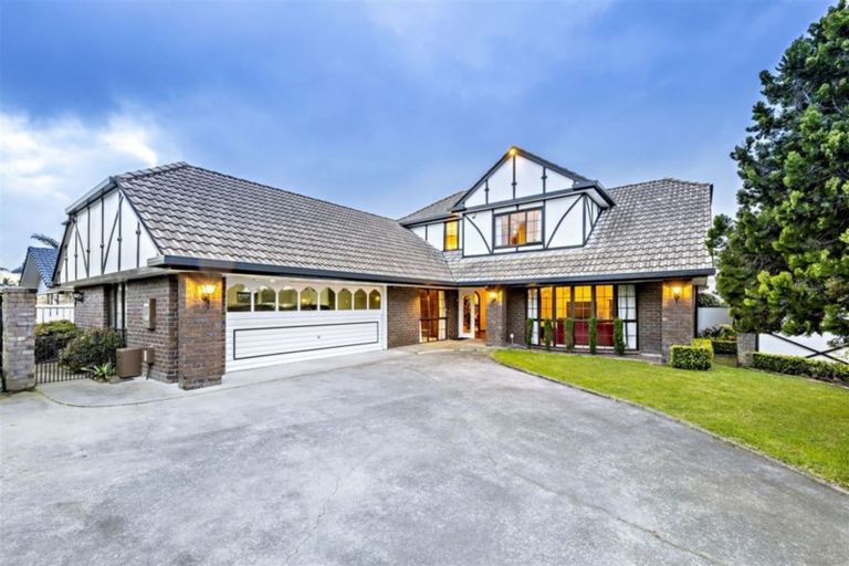 Photo of property in 6 Chica Place, Conifer Grove, Takanini, 2112