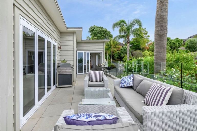 Photo of property in 33b Bleakhouse Road, Howick, Auckland, 2014