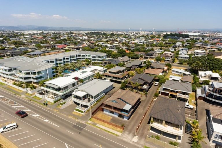 Photo of property in 133a Marine Parade, Mount Maunganui, 3116