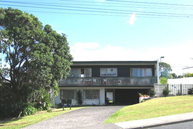 Photo of property in 3/86 Seaview Road, Castor Bay, Auckland, 0620