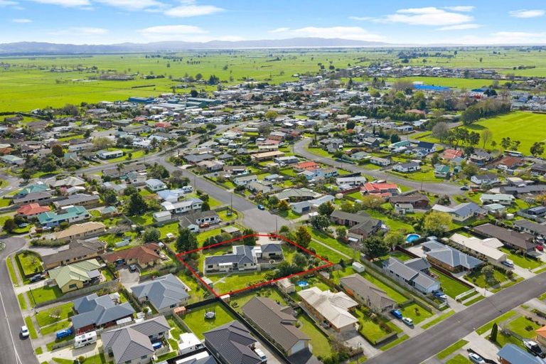 Photo of property in 14 Parfitt Place, Ngatea, 3503