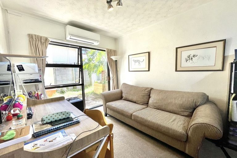 Photo of property in 7/3 Glen Road, Browns Bay, Auckland, 0630