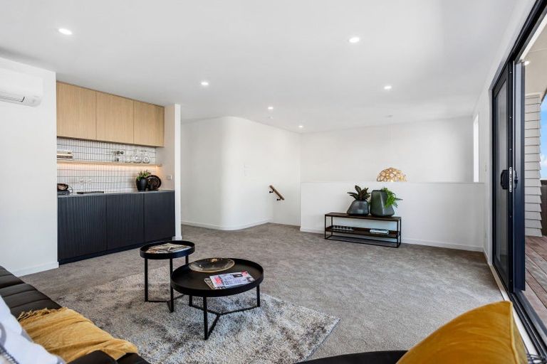 Photo of property in 183 Te Oneroa Way, Long Bay, Auckland, 0630