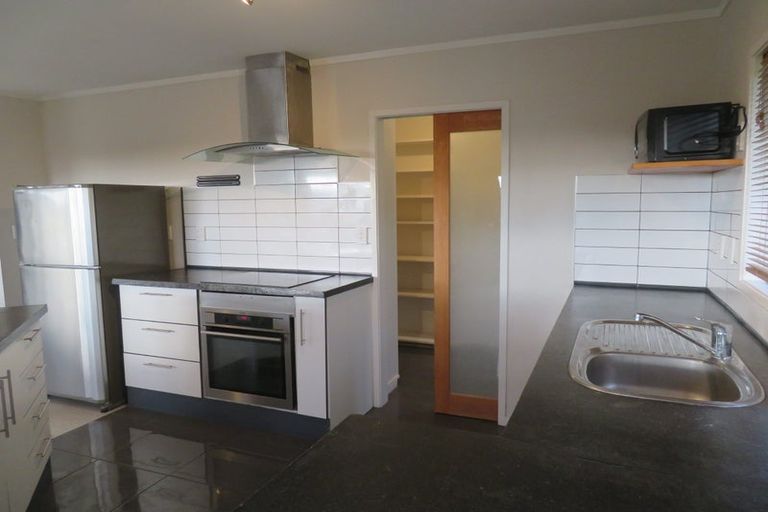 Photo of property in 3 Merrill Place, Birkdale, Auckland, 0626