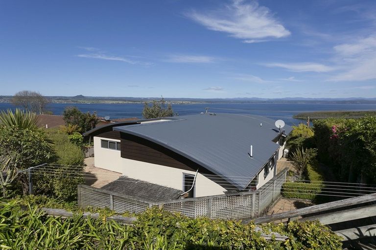 Photo of property in 1/50 Wakeman Road, Acacia Bay, Taupo, 3330