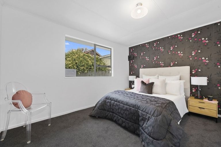 Photo of property in 51b Brook Street, Waterloo, Lower Hutt, 5011