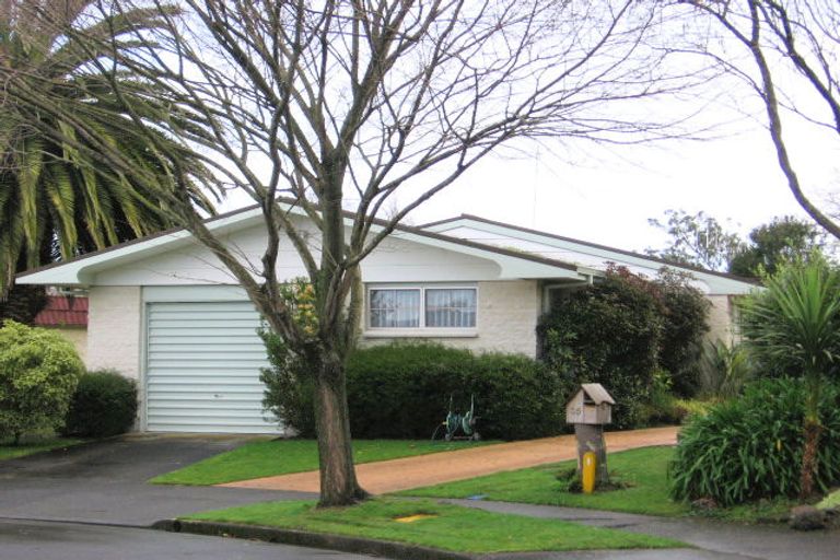 Photo of property in 35 Redwood Grove, Hokowhitu, Palmerston North, 4410