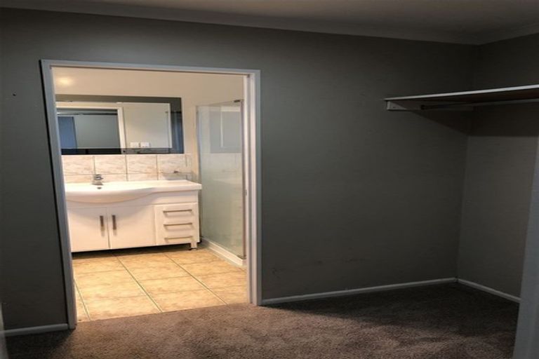 Photo of property in 33a Hamilton Road, Papatoetoe, Auckland, 2025