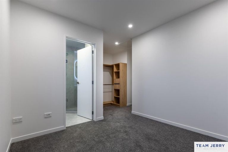 Photo of property in 8 Tukauri Place, Papakura, 2110