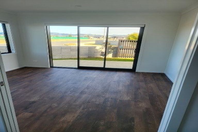 Photo of property in 2 Atutahi Lane, Papamoa Beach, 3118
