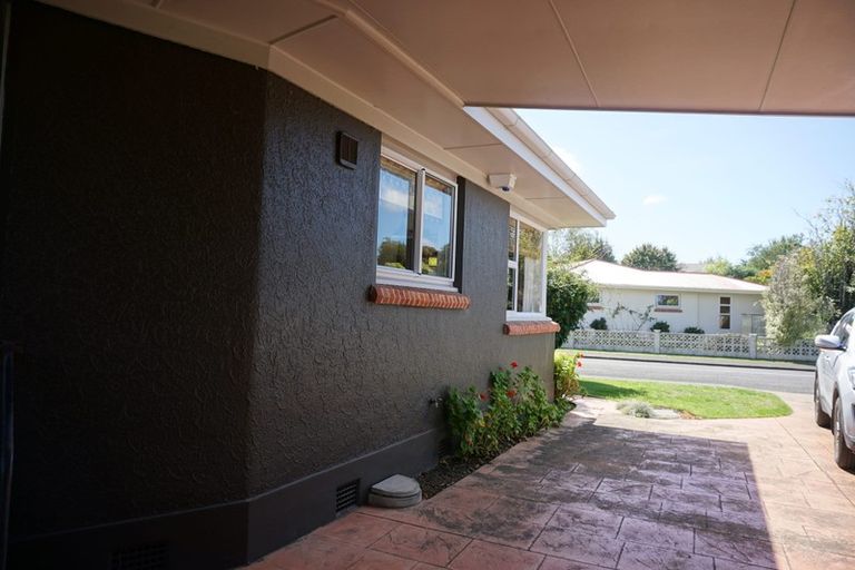 Photo of property in 28 Campbell Street, Havelock North, 4130