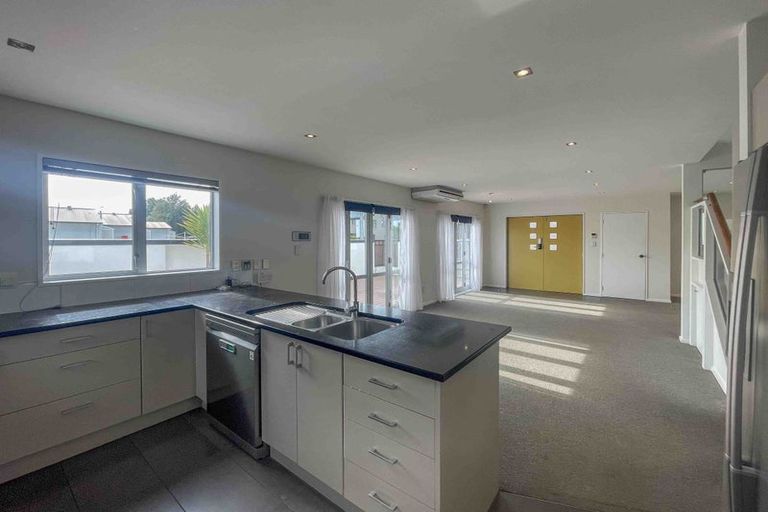 Photo of property in 88 Brockworth Place, Riccarton, Christchurch, 8011