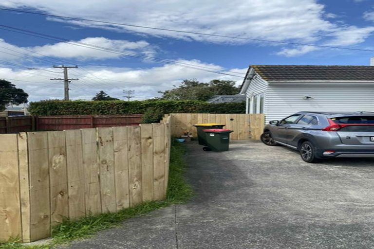 Photo of property in 1/56 Weymouth Road, Manurewa, Auckland, 2102