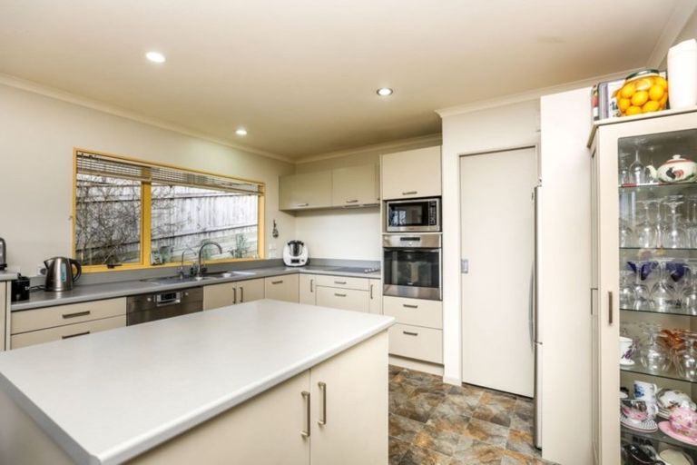 Photo of property in 7 Horizon Heights, Whalers Gate, New Plymouth, 4310