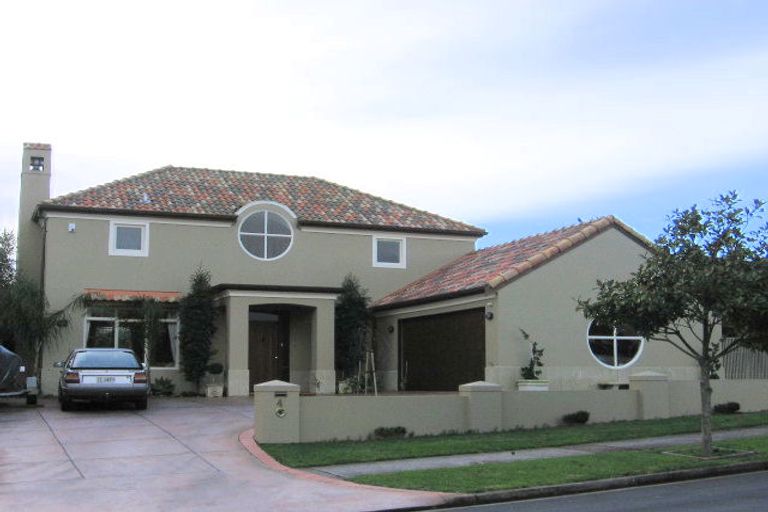 Photo of property in 4 Fairfield Lane, East Tamaki Heights, Auckland, 2016