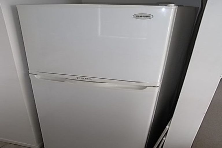 Photo of property in 41 Kauri Road, Stanmore Bay, Whangaparaoa, 0932