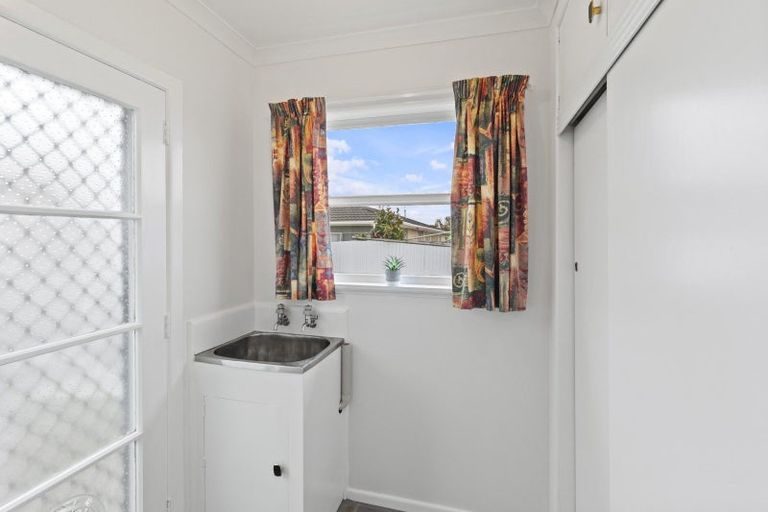 Photo of property in 9 Ely Place, Levin, 5510