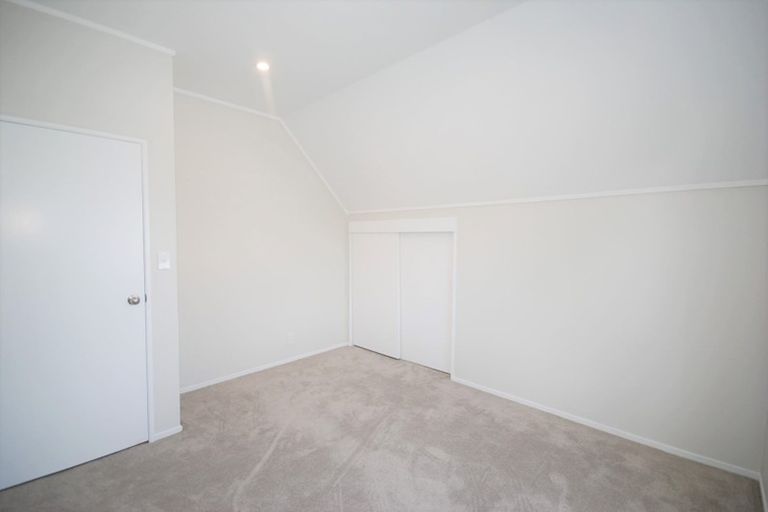 Photo of property in 2/32 Moana Avenue, Onehunga, Auckland, 1061