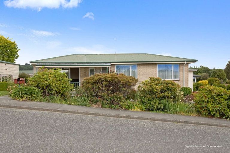 Photo of property in 19 Walker Street, East Gore, Gore, 9710