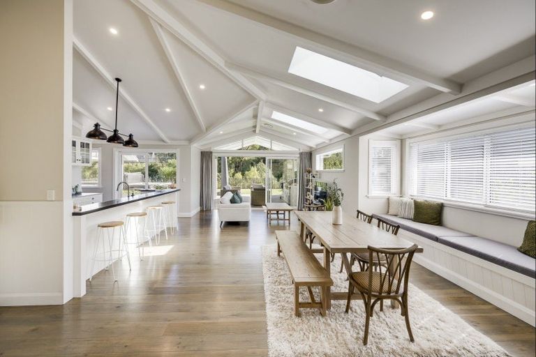 Photo of property in 22 Taruna Place, Havelock North, 4130