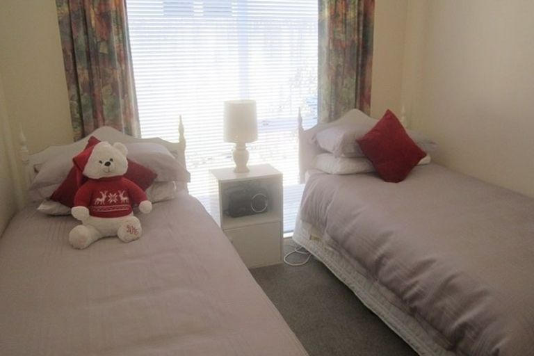 Photo of property in 1/169 Whites Line East, Waiwhetu, Lower Hutt, 5010