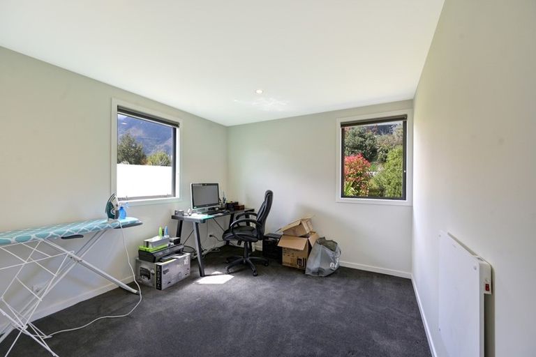 Photo of property in 29a Rannoch Drive, Jacks Point, Queenstown, 9371