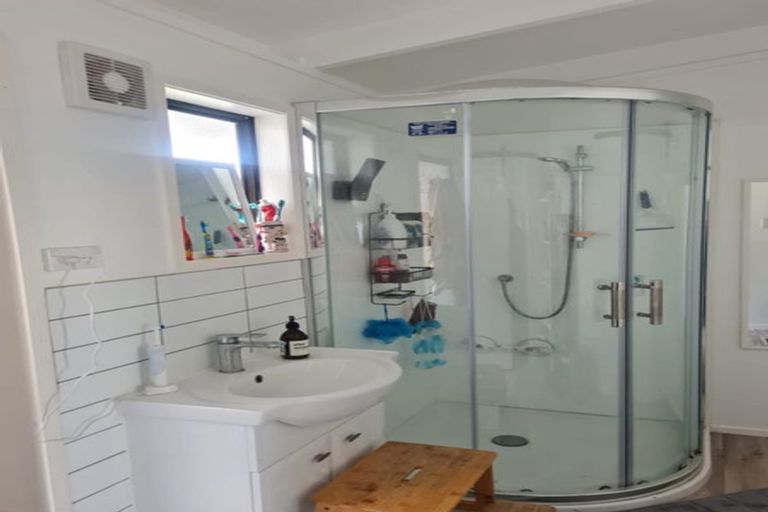 Photo of property in 1/53 Newington Road, Henderson, Auckland, 0612