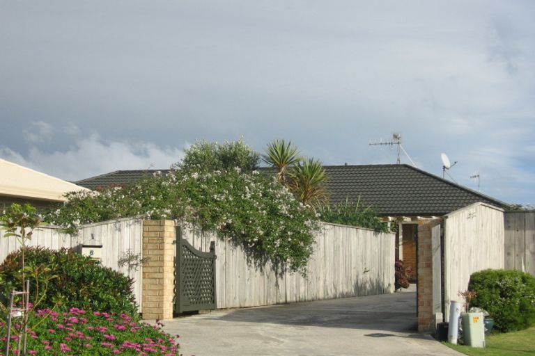 Photo of property in 6 Kaye's Place, Paraparaumu Beach, Paraparaumu, 5032