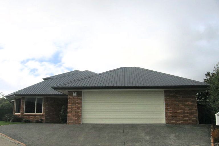 Photo of property in 34 Caroline Crescent, Highbury, Palmerston North, 4412
