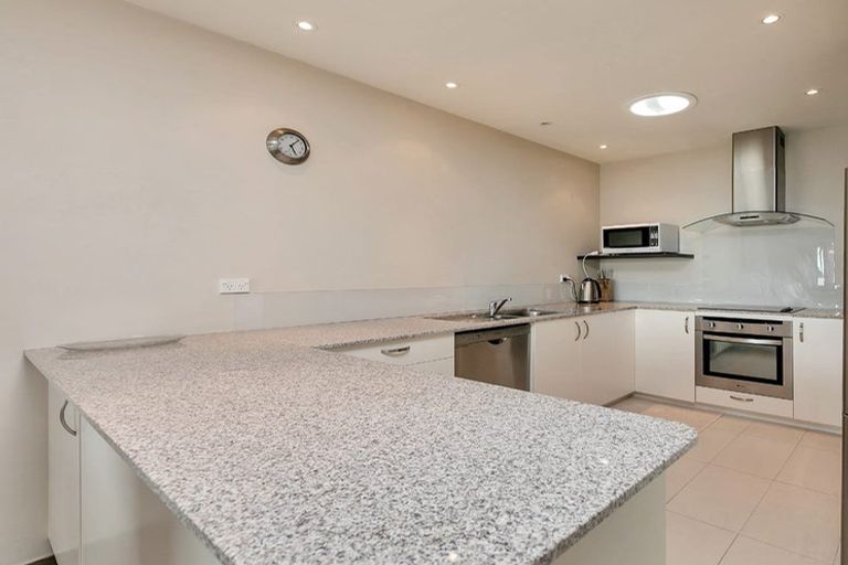 Photo of property in 30/34 Waiwera Place, Waiwera, Orewa, 0994