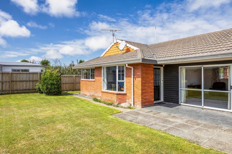Photo of property in 11b Mulberry Place, Redwood, Christchurch, 8051