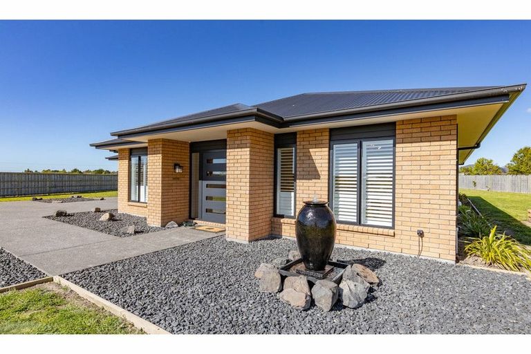 Photo of property in 9 Fantail Avenue, Amberley, 7410