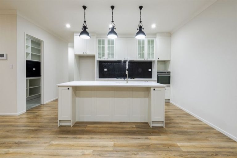 Photo of property in 49 Eighth View Avenue, Beachlands, Auckland, 2018