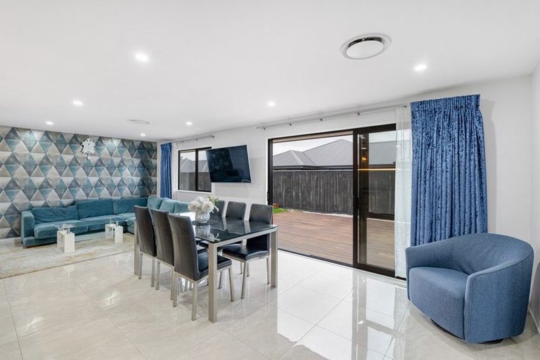 Photo of property in 6 Solitary Lane, Rolleston, 7615