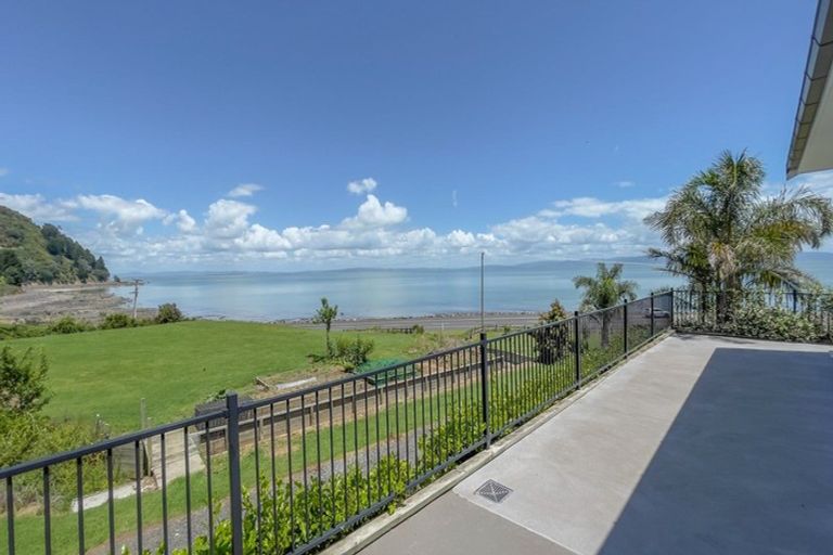 Photo of property in 11 Ngarimu Heights Row, Ngarimu Bay, Thames, 3575