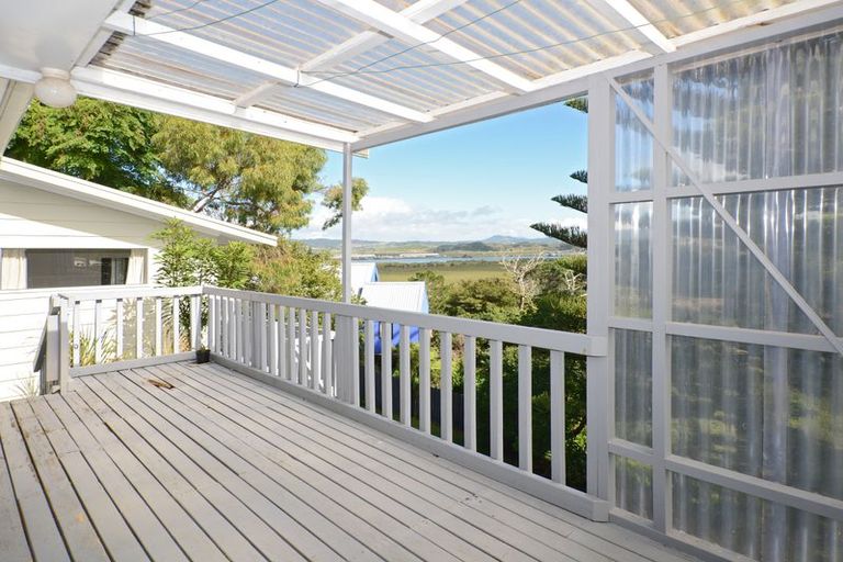 Photo of property in 14 Raumati Terrace, Khandallah, Wellington, 6035