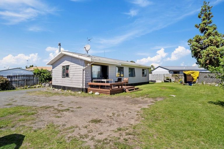 Photo of property in 47b Lyn Grove, Papamoa Beach, Papamoa, 3118