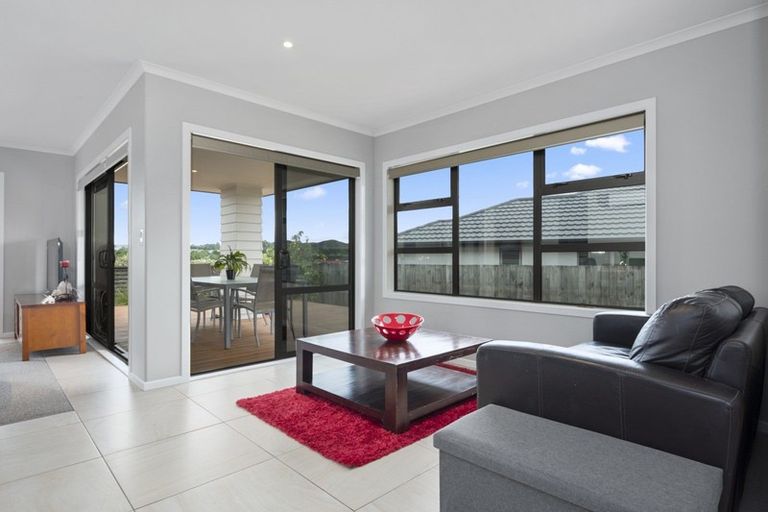 Photo of property in 30 Caldera Crescent, Pyes Pa, Tauranga, 3112