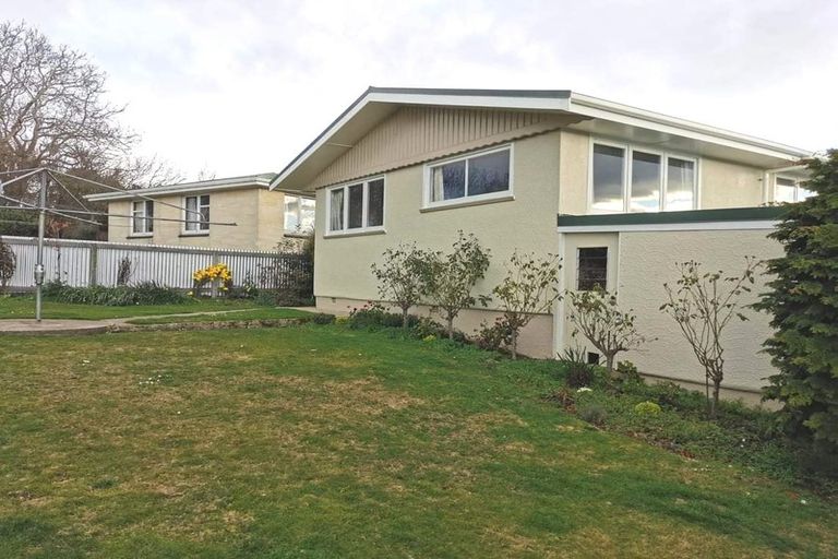 Photo of property in 11 Arrow Crescent, Holmes Hill, Oamaru, 9401