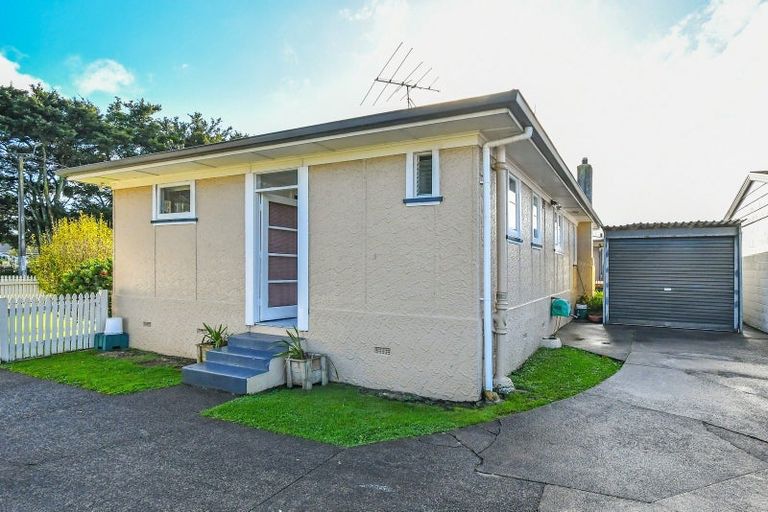 Photo of property in 1/7 Settlement Road, Papakura, 2110
