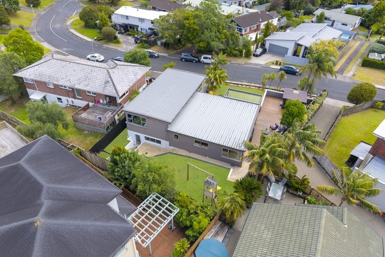 Photo of property in 64 O'halloran Road, Howick, Auckland, 2014