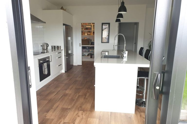 Photo of property in 17 Mallard Drive, Waihola, Milton, 9073