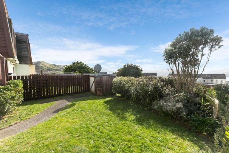 Photo of property in 64 Cunliffe Street, Churton Park, Wellington, 6037