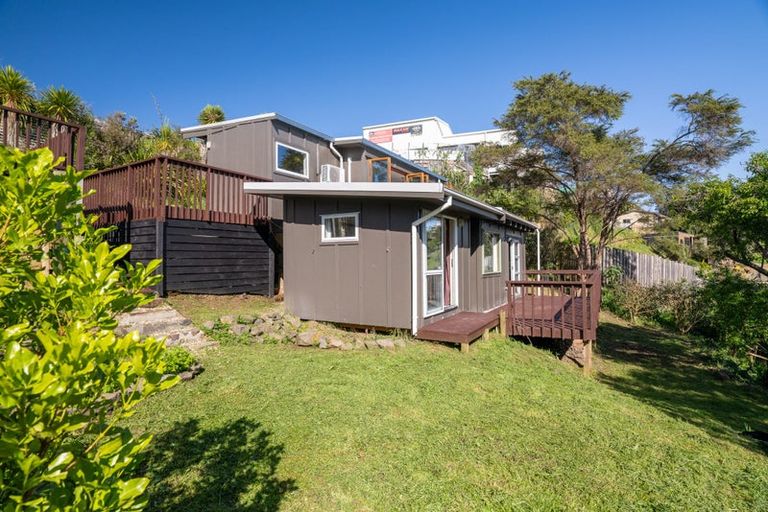 Photo of property in 6 Main Road, Raglan, 3225