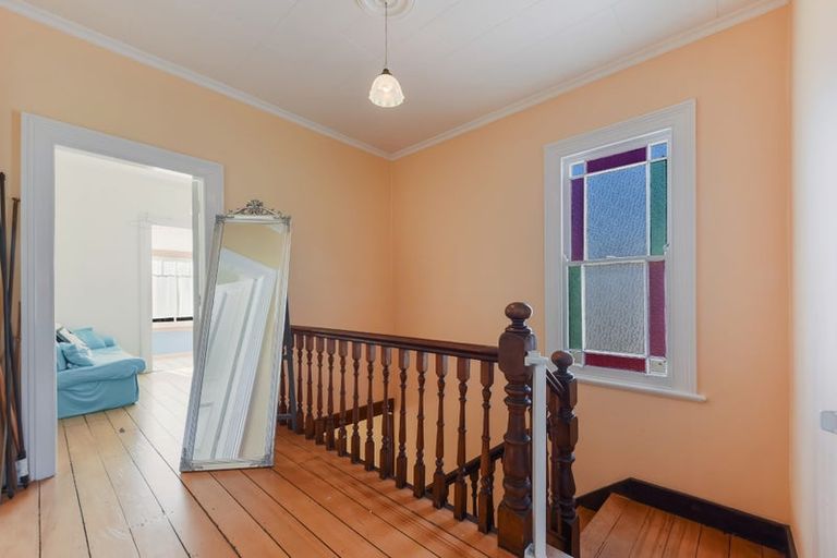 Photo of property in 344 Hardy Street, Nelson, 7010