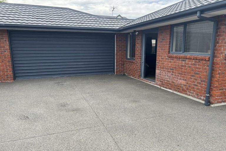 Photo of property in 2/83 Grafton Street, Waltham, Christchurch, 8011